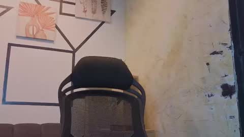 Snapshot of edwardross_ chatting on September 2025 06:52:02 PM Edward Ross online show from September 2025 06:52:02 PM