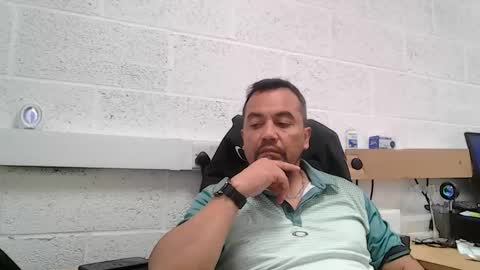 Snapshot of edwill13 chatting on May 2026 02:23:02 PM EdM online show from May 2026 02:23:02 PM