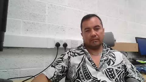 Snapshot of edwill13 chatting on May 2026 09:16:01 AM EdM online show from May 2026 09:16:01 AM