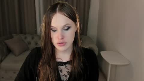 Snapshot of effiemur chatting on April 2026 09:23:01 PM Effie Mur online show from April 2026 09:23:01 PM
