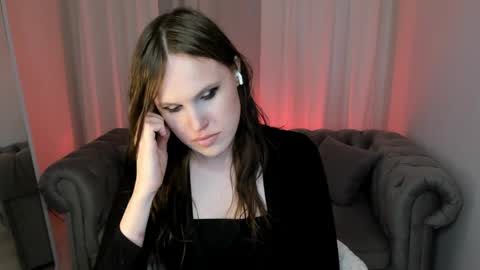 Snapshot of effiemur chatting on June 2026 09:39:01 PM Effie Mur online show from June 2026 09:39:01 PM
