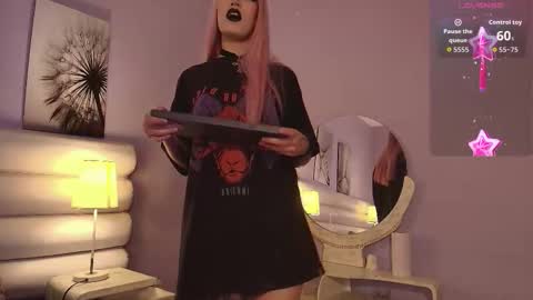    online show from September 2025 07:02:02 PM