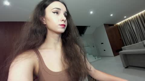 Snapshot of ehotlovea chatting on December 2025 02:49:01 AM Erik and Alice online show from December 2025 02:49:01 AM