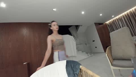 Snapshot of ehotlovea chatting on February 2026 03:03:01 AM Erik and Alice online show from February 2026 03:03:01 AM