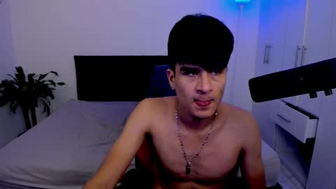 eiden_allenx1 online show from February 2025 11:49:02 AM