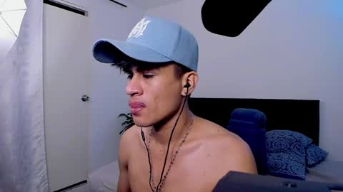 eiden_allenx1 online show from February 2025 01:36:01 AM