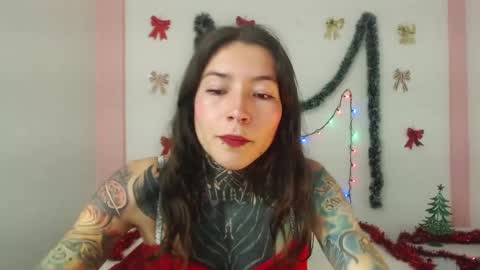 Snapshot of eimytatto_ chatting on December 2024 10:24:01 PM Carla online show from December 2024 10:24:01 PM