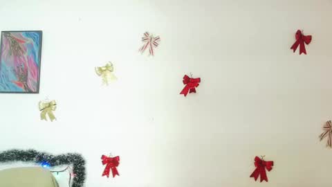 Snapshot of eimytatto_ chatting on December 2024 08:44:02 PM Carla online show from December 2024 08:44:02 PM