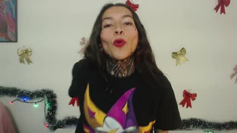 Snapshot of eimytatto_ chatting on December 2024 11:17:01 PM Carla online show from December 2024 11:17:01 PM