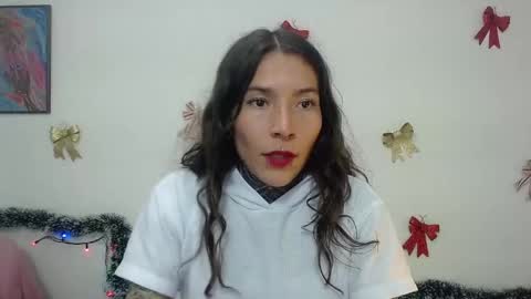 Snapshot of eimytatto_ chatting on December 2024 09:28:02 PM Carla online show from December 2024 09:28:02 PM