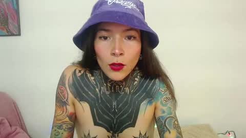 Snapshot of eimytatto_ chatting on January 2025 06:52:01 PM Carla online show from January 2025 06:52:01 PM