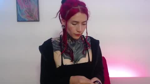 Snapshot of eimytatto_ chatting on February 2025 01:00:02 AM Carla online show from February 2025 01:00:02 AM