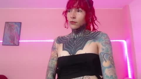 Snapshot of eimytatto_ chatting on February 2025 08:00:01 PM Carla online show from February 2025 08:00:01 PM