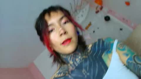 Snapshot of eimytatto_ chatting on October 2025 09:28:02 PM Carla online show from October 2025 09:28:02 PM