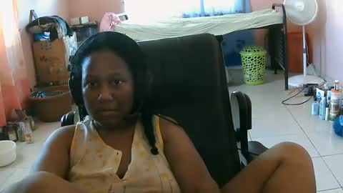 Eirondra Valeen online show from October 2025 12:50:01 PM