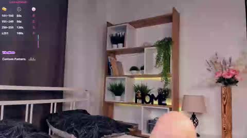 Elis 3 online show from September 2025 08:31:02 PM