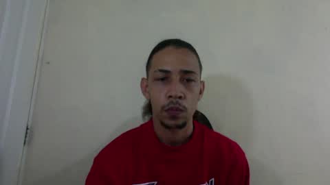 Snapshot of el_menor chatting on April 2026 04:17:01 AM Instagram BelowAbajo online show from April 2026 04:17:01 AM