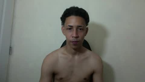 Snapshot of el_menor chatting on April 2026 02:40:02 AM Instagram BelowAbajo online show from April 2026 02:40:02 AM