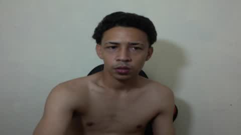 Snapshot of el_menor chatting on April 2026 02:58:01 AM Instagram BelowAbajo online show from April 2026 02:58:01 AM