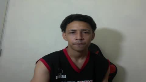 Snapshot of el_menor chatting on April 2026 03:10:02 AM Instagram BelowAbajo online show from April 2026 03:10:02 AM