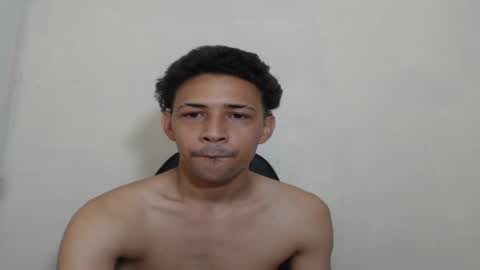Snapshot of el_menor chatting on April 2026 02:35:01 AM Instagram BelowAbajo online show from April 2026 02:35:01 AM