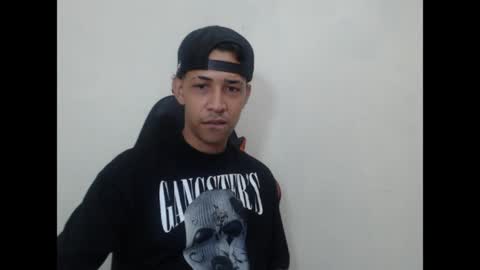 Snapshot of el_menor chatting on May 2026 05:25:02 AM Instagram BelowAbajo online show from May 2026 05:25:02 AM