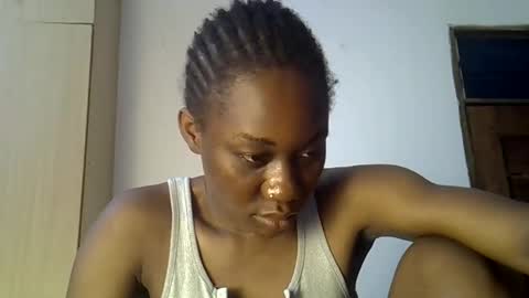 petite online show from December 2024 07:50:02 PM