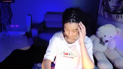 Ela  Help me reach 100 thumbs up online show from December 2024 07:35:02 AM