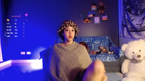 Ela  Help me reach 100 thumbs up online show from February 2025 09:12:02 AM