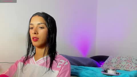 Snapshot of elagrace_ chatting on May 2026 10:06:01 PM Ela33 online show from May 2026 10:06:01 PM
