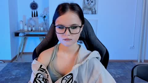 Snapshot of elainebeness chatting on February 2025 07:22:02 PM Your sweet girl online show from February 2025 07:22:02 PM