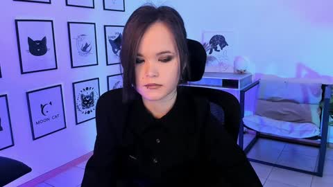 Snapshot of elainebeness chatting on February 2025 11:28:02 PM Your sweet girl online show from February 2025 11:28:02 PM