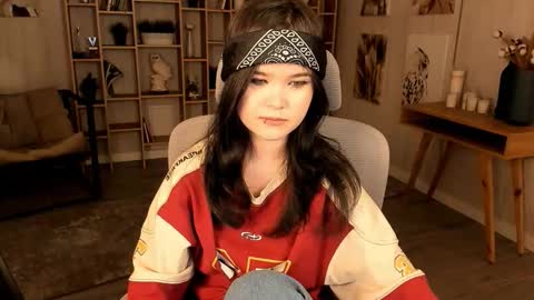 Snapshot of elainebeness chatting on October 2025 07:44:01 PM Your sweet girl online show from October 2025 07:44:01 PM