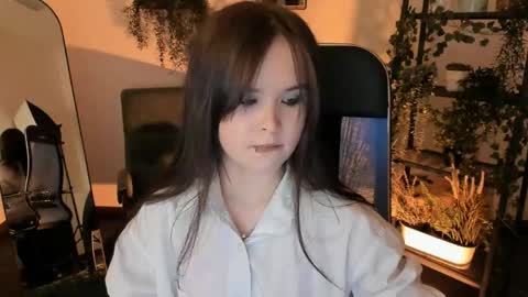 Your sweet girl online show from April 2026 04:05:01 PM
