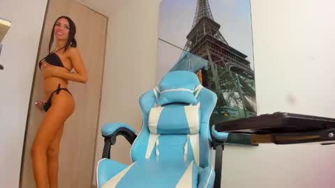 elalux777 online show from October 2025 03:45:02 PM