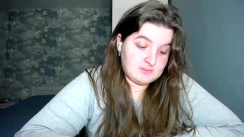 Snapshot of elanis_blair chatting on January 2025 01:19:02 PM Elanis online show from January 2025 01:19:02 PM