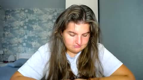 Snapshot of elanis_blair chatting on September 2025 01:46:02 PM Elanis online show from September 2025 01:46:02 PM