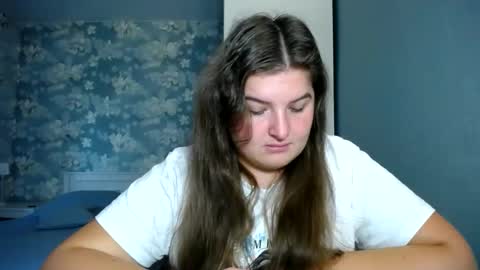 Snapshot of elanis_blair chatting on October 2025 01:56:02 PM Elanis online show from October 2025 01:56:02 PM