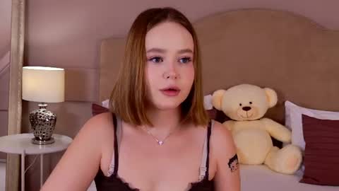 elaravance online show from June 2026 05:06:01 AM