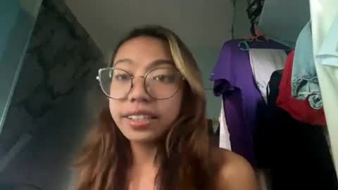 Snapshot of elarisserose chatting on June 2026 12:00:02 AM Ela online show from June 2026 12:00:02 AM