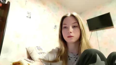 MIa online show from February 2026 12:23:01 PM