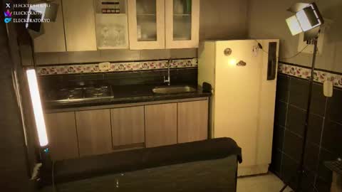 ELECKTRA online show from December 2025 08:12:02 AM