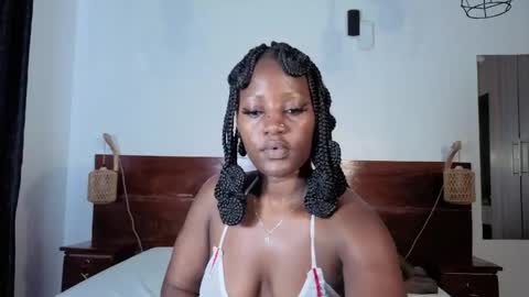 Snapshot of elegant_ebony chatting on May 2026 08:19:01 AM Nika online show from May 2026 08:19:01 AM
