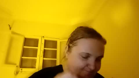 ELENA online show from October 2025 11:35:01 PM