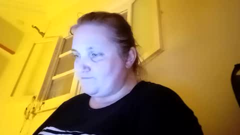 ELENA online show from October 2025 03:10:02 PM