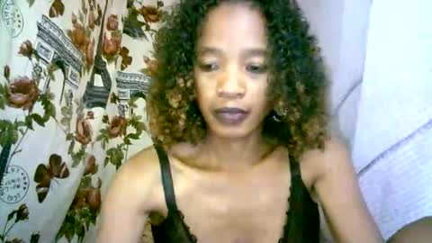 elenah013 online show from November 2025 05:51:02 AM