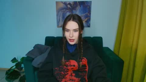 elenaoconar online show from March 2025 12:33:02 PM