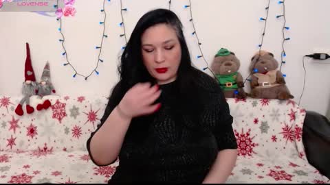 Snapshot of elenatroyy chatting on December 2025 08:48:01 PM ElenaTroyy online show from December 2025 08:48:01 PM