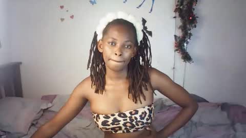 Snapshot of eleniedoll chatting on February 2026 01:02:01 AM eleniedoll online show from February 2026 01:02:01 AM