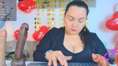 Snapshot of elenna_boobs_ chatting on September 2025 06:13:02 AM elenna_boobs_ online show from September 2025 06:13:02 AM